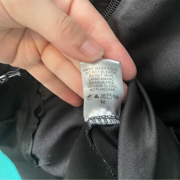 Lightweight Zip Up - Picture 4 of 5